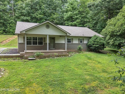 /international/us/241-skyline-drive-oneida-tn-110101476385/