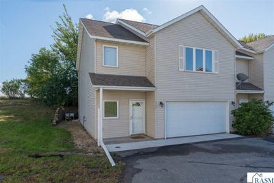 /international/us/2134-willow-trail-north-mankato-mn-110110304324/