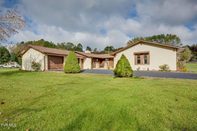 /international/us/7893-baptist-valley-road-north-tazewell-va-110108733746/