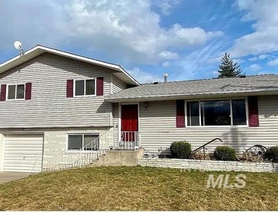 /international/us/2113-schaefer-drive-clarkston-wa-110108426578/