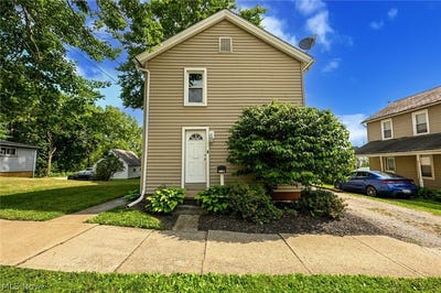 /international/us/210-pittsburgh-street-columbiana-oh-110119437189/