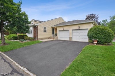 /international/us/90-brandywyne-dr-florham-park-boro-nj-110100776099/