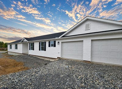 /international/us/891-auburn-lane-flemington-wv-110107775971/