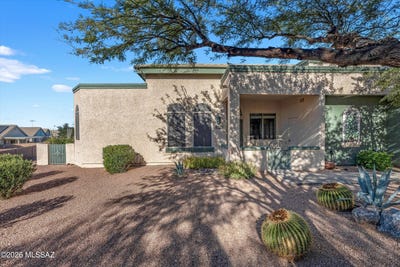 /international/us/2413-w-via-di-silvio-tucson-az-110105957274/