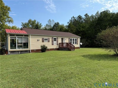 /international/us/237-sandy-point-road-west-point-va-110110270576/