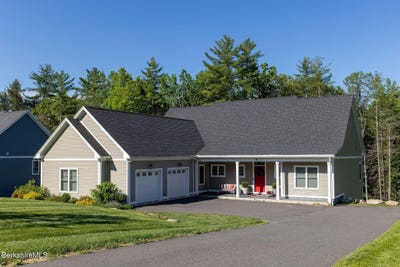 /international/us/7-thrushwood-ln-great-barrington-ma-110108090851/