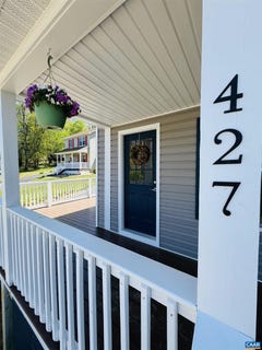 /international/us/427-montgomery-ave-staunton-va-110107516740/