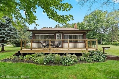 /international/us/1339-elmhurst-drive-howell-mi-110101427838/?lang=de