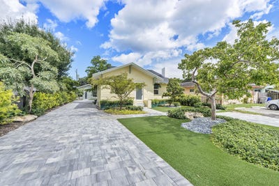 /international/us/216-ne-23rd-avenue-pompano-beach-fl-110120533698/