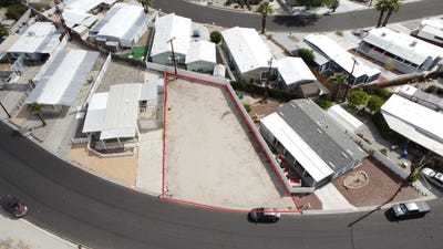 /international/us/73281-colonial-drive-thousand-palms-ca-110099107223/