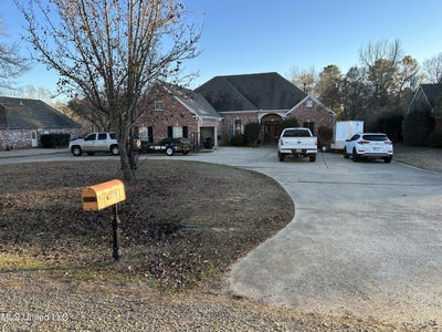 /international/us/120-poplar-ridge-brandon-ms-110089832044/