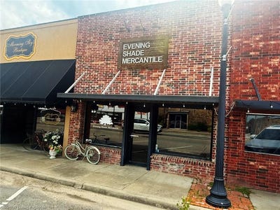 /international/us/108-s-thornton-st-vian-ok-110099379228/