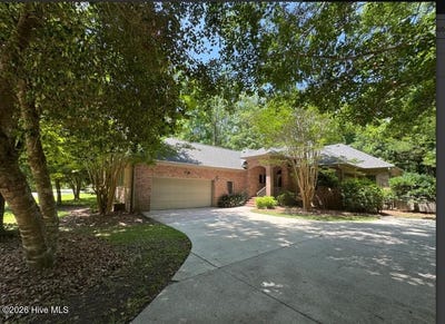 /international/us/107-canvasback-point-hampstead-nc-110108540808/