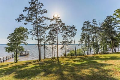 /international/us/13-josephine-overlook-dr-georgetown-ga-110098910977/