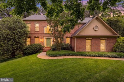 /international/us/11711-saddle-crescent-cir-oakton-va-110108342428/