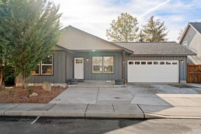 /international/us/279-se-laurel-lane-prineville-or-110106035871/