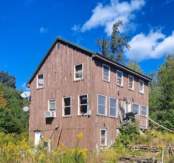 /international/us/2173-route-8a-whitingham-vt-110102390319/