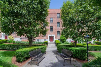 /international/us/14-s-broadway-irvington-ny-110108632684/