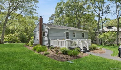 /international/us/28-the-trail-hampton-bays-ny-110106070090/