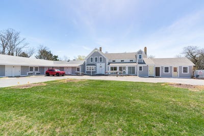 /international/us/1547-main-street-chatham-ma-110107711635/