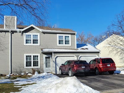 /international/us/2000-westview-lane-round-lake-beach-il-110106550733/