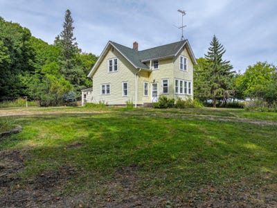 /international/us/7611-county-road-73-ne-nelson-mn-110110016902/
