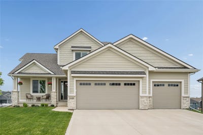 /international/us/2105-timberview-drive-norwalk-ia-110107027616/