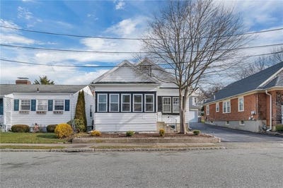 /international/us/19-greene-lane-newport-ri-110107881614/