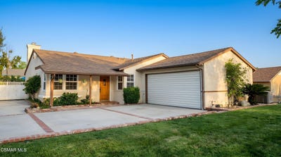 /international/us/2190-magnolia-street-simi-valley-ca-110107955047/