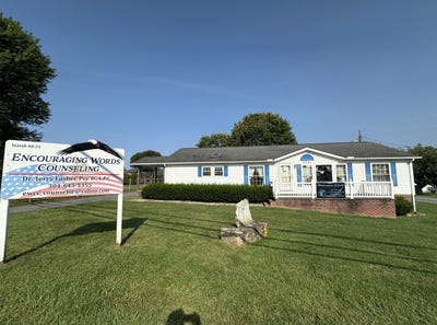 /international/us/734-maplewood-ave-lewisburg-wv-110106466792/
