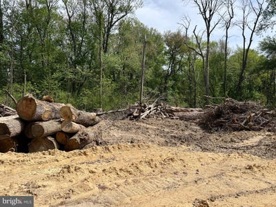 /international/us/cedar-beach-rd-milford-de-110100984316/
