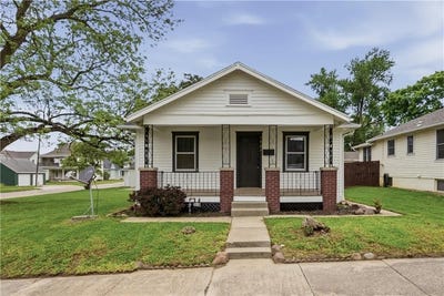 /international/us/2407-seneca-street-st-joseph-mo-110107728003/