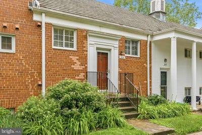 /international/us/3357-martha-custis-drive-alexandria-va-110108360513/