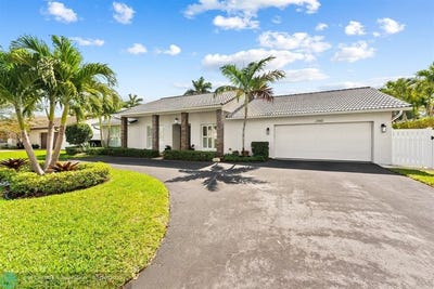 /international/us/7460-sw-6th-ct-plantation-fl-110097693880/