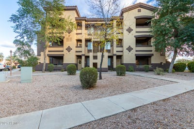 /international/us/10136-e-southern-avenue-mesa-az-110074013570/