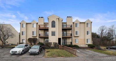 /international/us/2407-sandalwood-creek-court-wildwood-mo-110105875771/