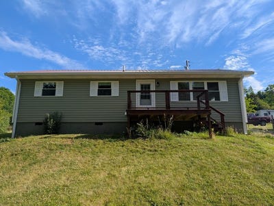 /international/us/879-poor-farm-rd-lebanon-va-110108176781/