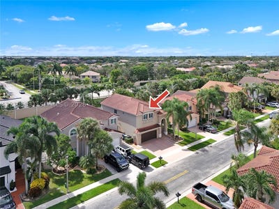 /international/us/15612-sw-16th-ct-pembroke-pines-fl-110120532596/