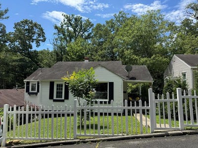 /international/us/226-granville-ave-beckley-wv-110101194043/
