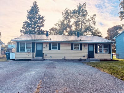 /international/us/2404-midland-drive-erie-pa-110110342315/