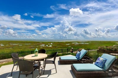 /international/us/126-reserve-ln-rockport-tx-110094365311/