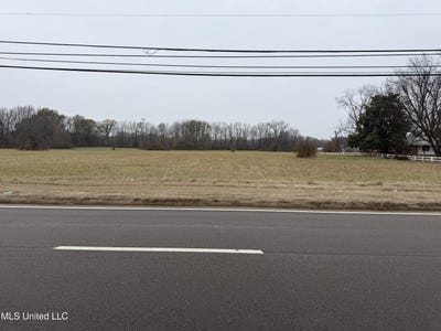 /international/us/highway-51-horn-lake-ms-110104256603/