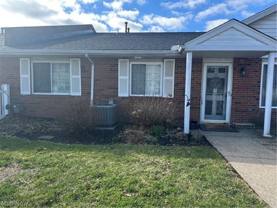 /international/us/5444-som-center-road-willoughby-oh-110106461100/