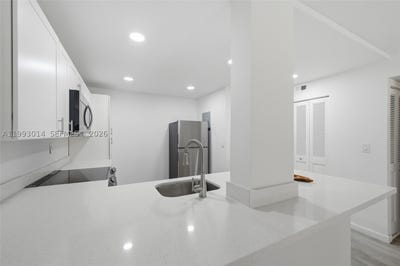 /international/us/7950-w-mcnab-rd-tamarac-fl-110107605683/