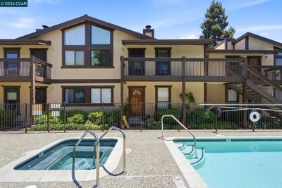 /international/us/4805-clayton-rd-concord-ca-110108876218/