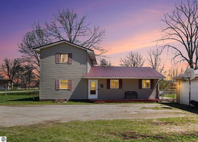 /international/us/5206-e-monroe-road-breckenridge-mi-110107477547/