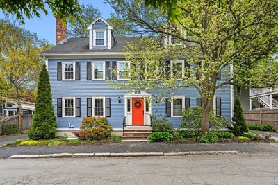 /international/us/21-madison-st-newburyport-ma-110108349410/