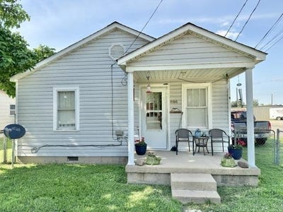 /international/us/896-e-main-st-piggott-ar-110108566381/