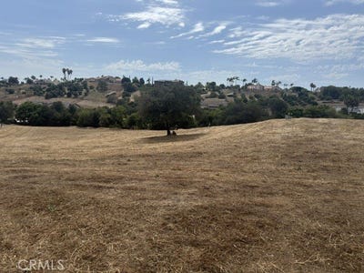 /international/us/0-ramona-fallbrook-ca-110108824185/