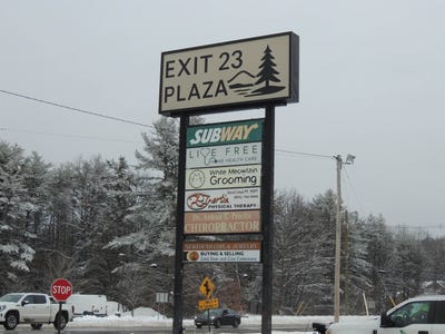 /international/us/345-nh-route-104-new-hampton-nh-110104817133/